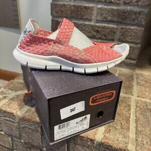 Bernie Mev Womens Comfi Coral Shimmer Stretch Woven Open Toe Sz 39 US 8